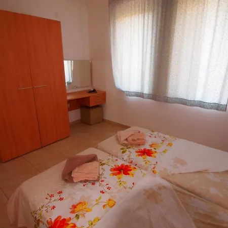 Sea View 2 Bed At شقة